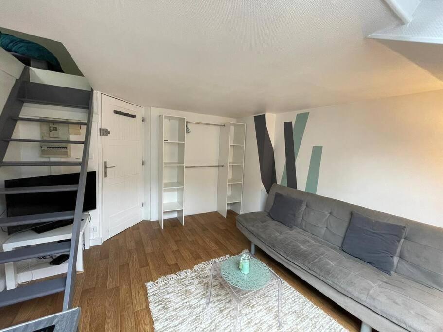 Le Cinq Sens, Studio Proche De La Gare Apartman Pontoise Kültér fotó
